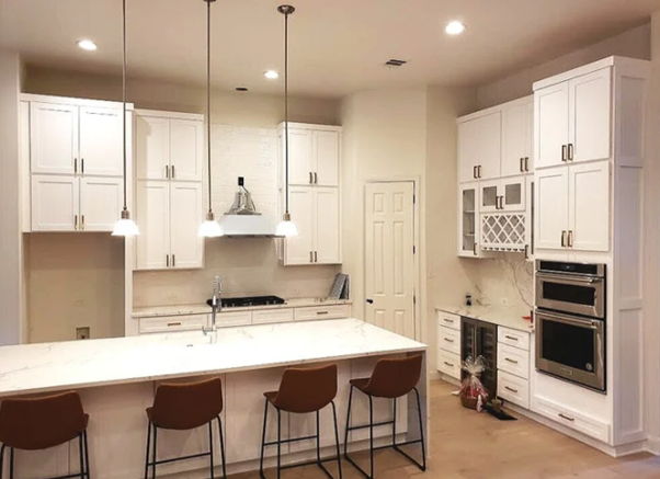 What Hardware Works Best with Modern Kitchen Cabinets in Austin?