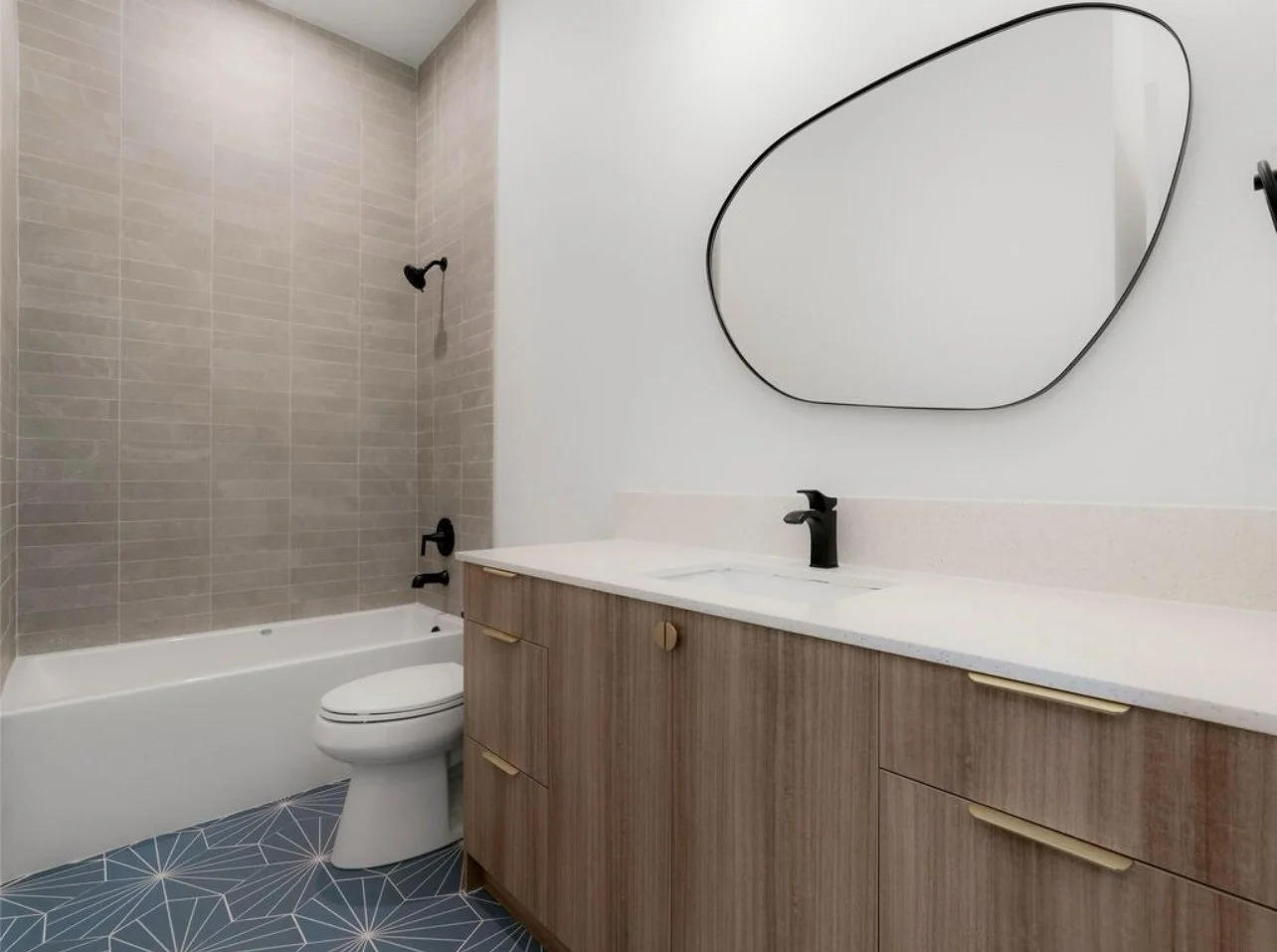 Frameless cabinet vanity renovation 