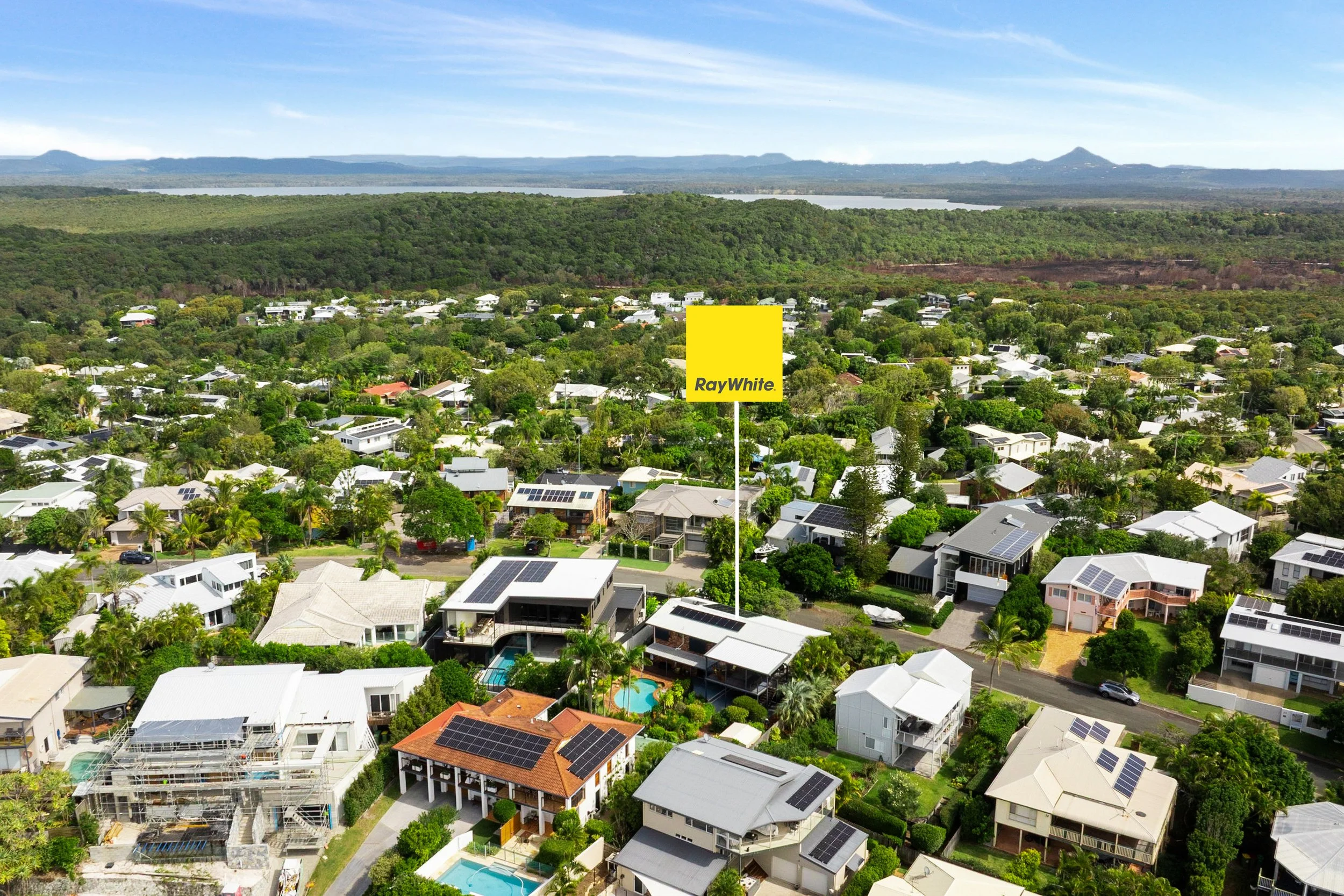 18WoodlarkRise-SunriseBeachdrones-23.jpg