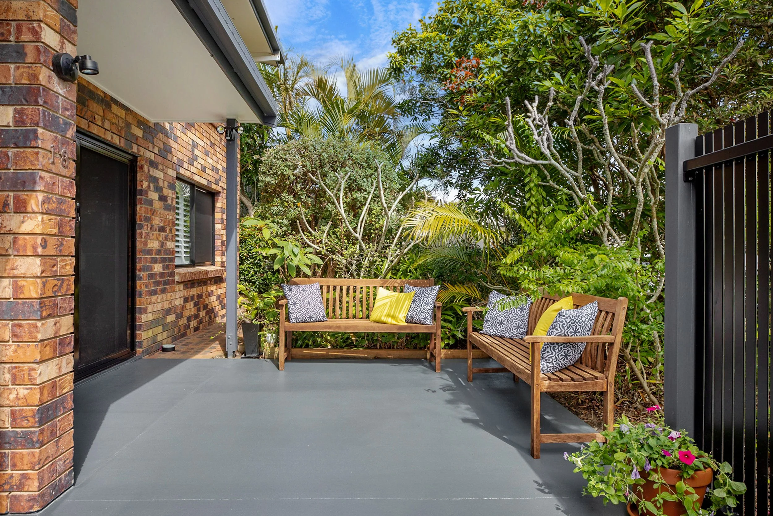 18WoodlarkRise-SunriseBeach-81.jpg