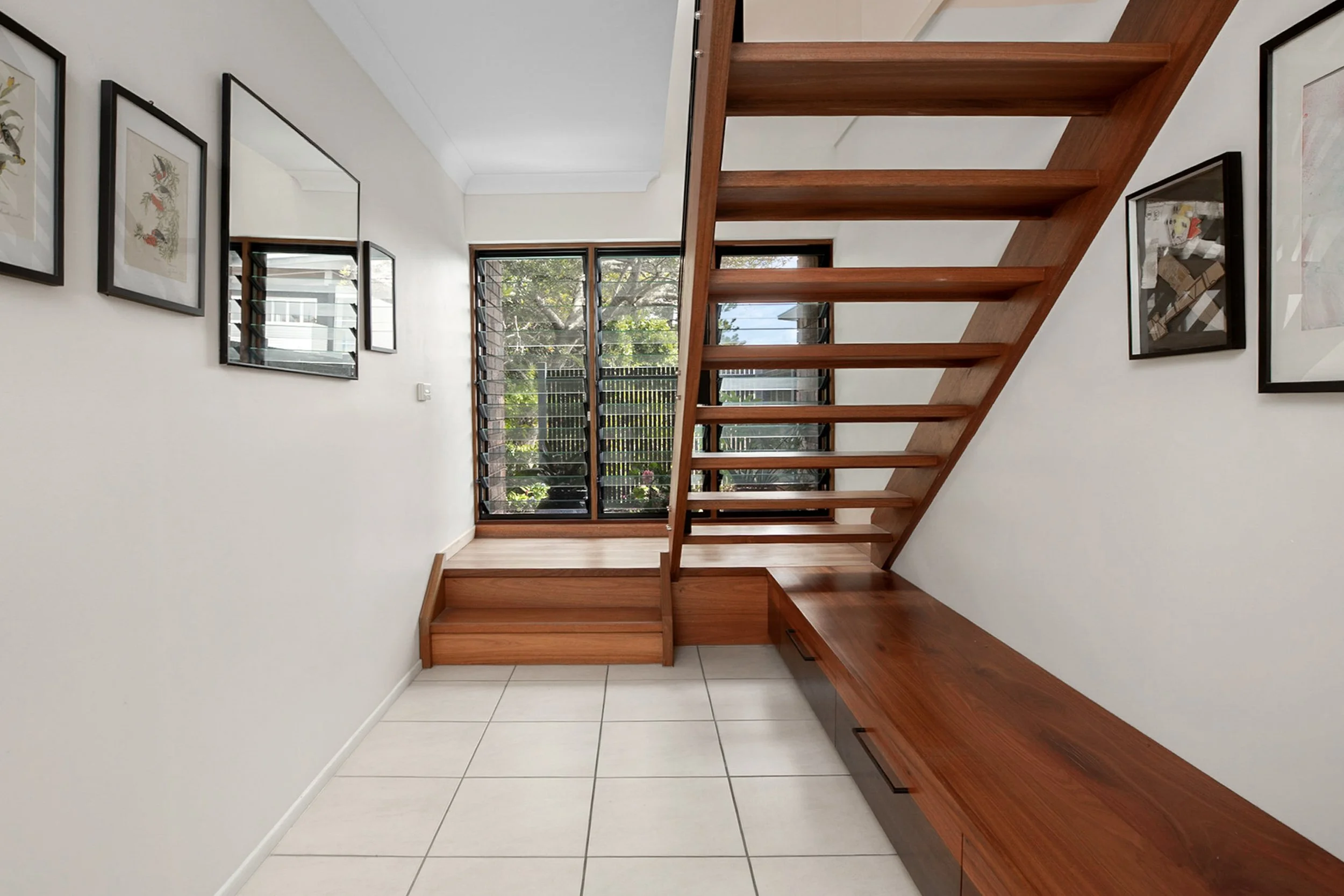 18WoodlarkRise-SunriseBeach-23.jpg