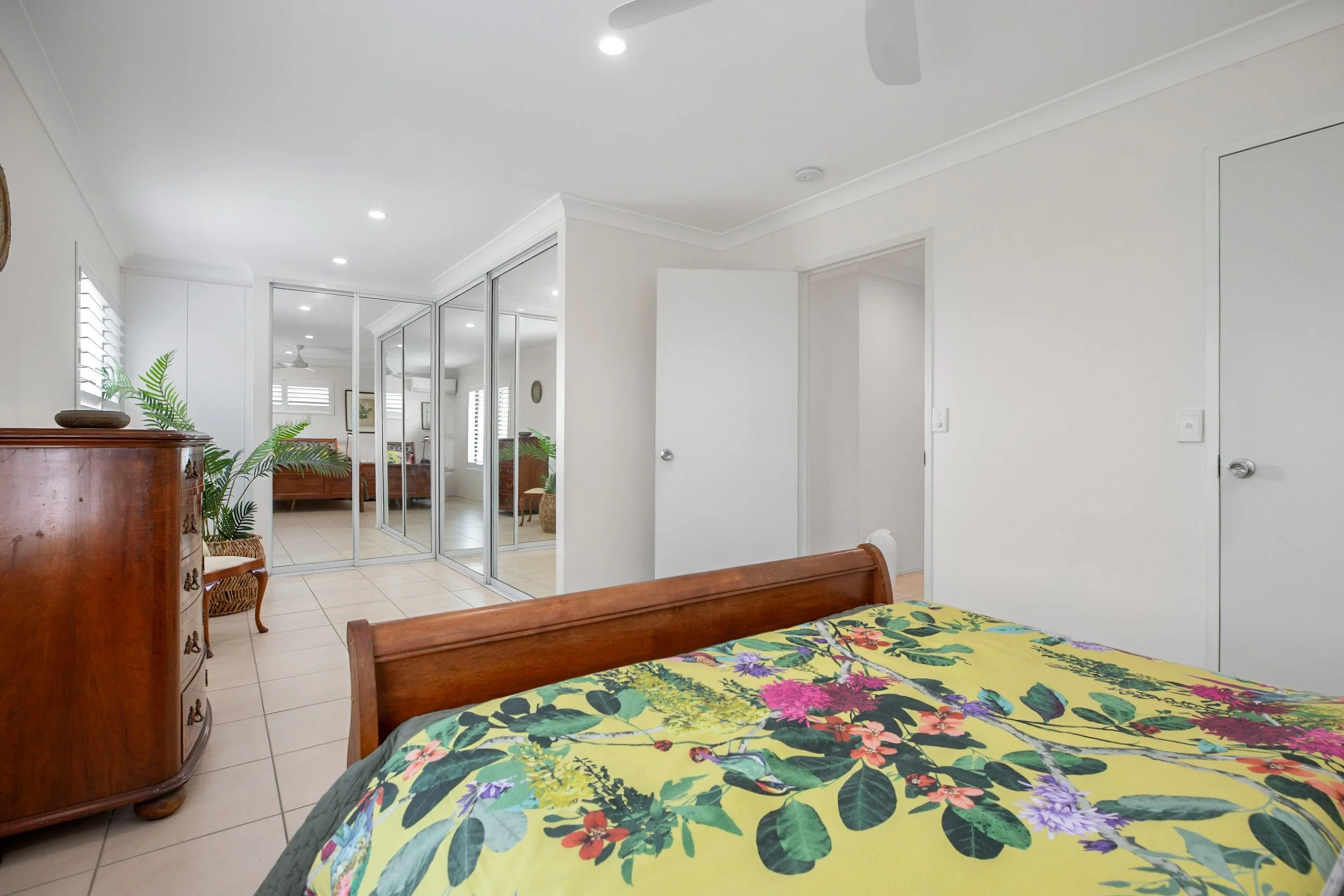 18WoodlarkRise-SunriseBeach-94.jpg