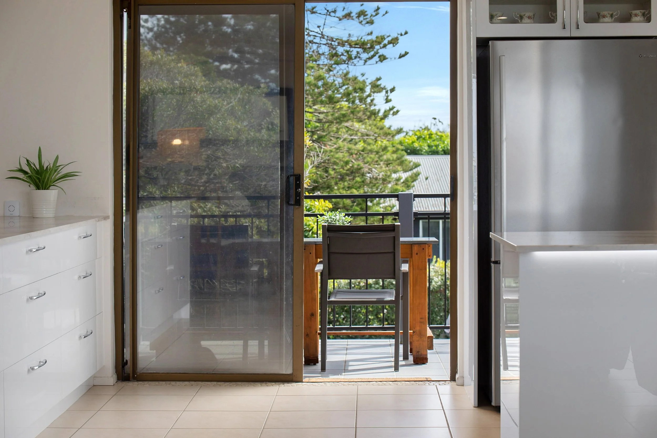 18WoodlarkRise-SunriseBeach-108.jpg