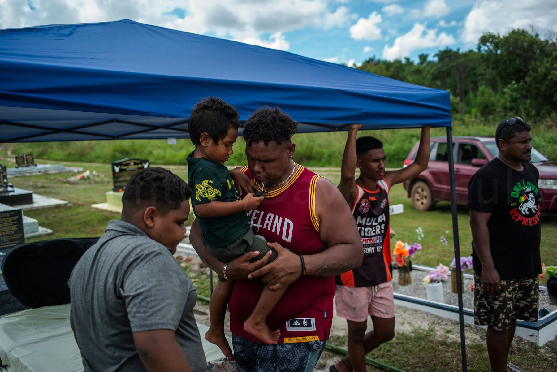 Badu Island — Oculi