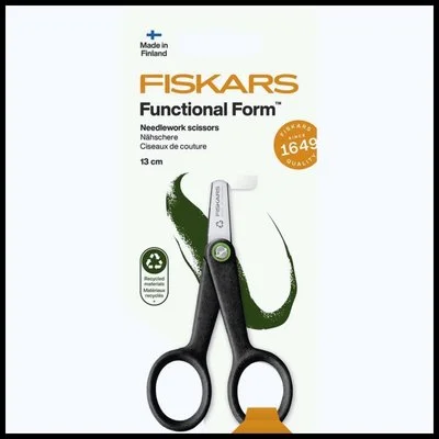 Fiskars FF Needlework Scissor 13cm(4).jpg