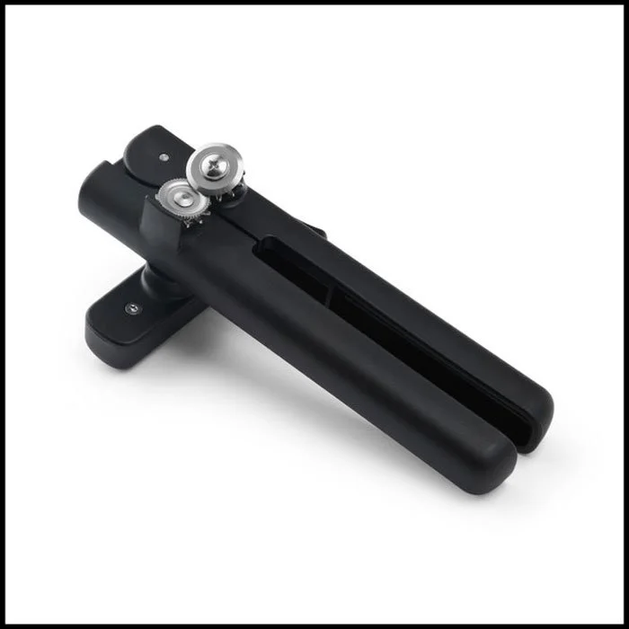 KitchenAid-LockingCanOpener.jpg