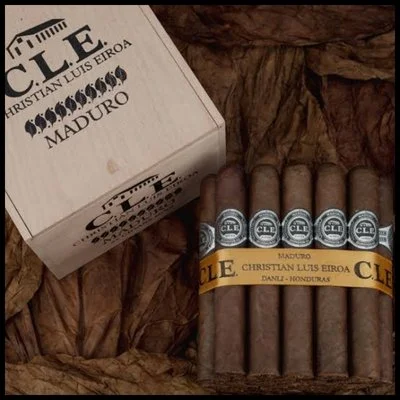 C.L.E Maduro Short Corona Cigar(2).jpg