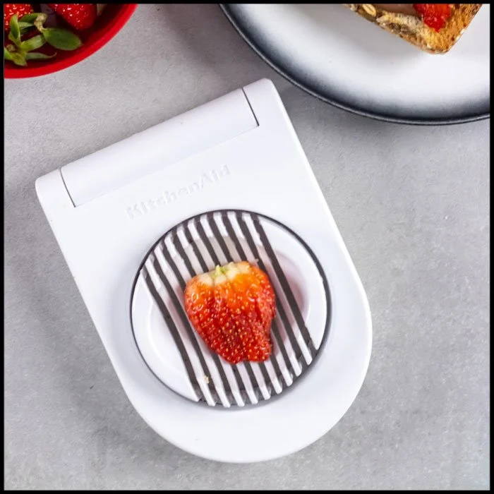 KitchenAid-StainlessSteelEggSlicer-White.jpg
