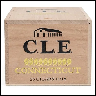C.L.E Connecticut Short Corona Cigar(1).jpg