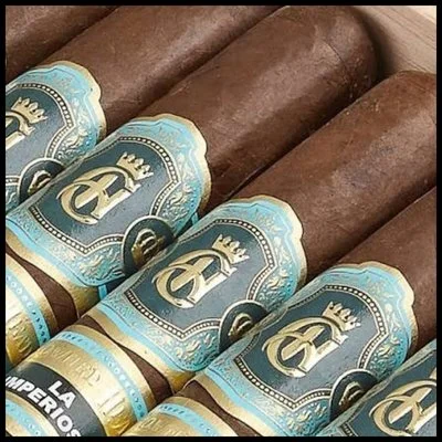 Crowned Heads La Imperiosa Magicos Cigar(3).jpg