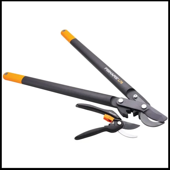 Fiskars PowerGearX L94 Bypass Lopper & Pruner Set