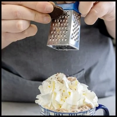 ColourWorks Miniature Box Grater(2).jpg
