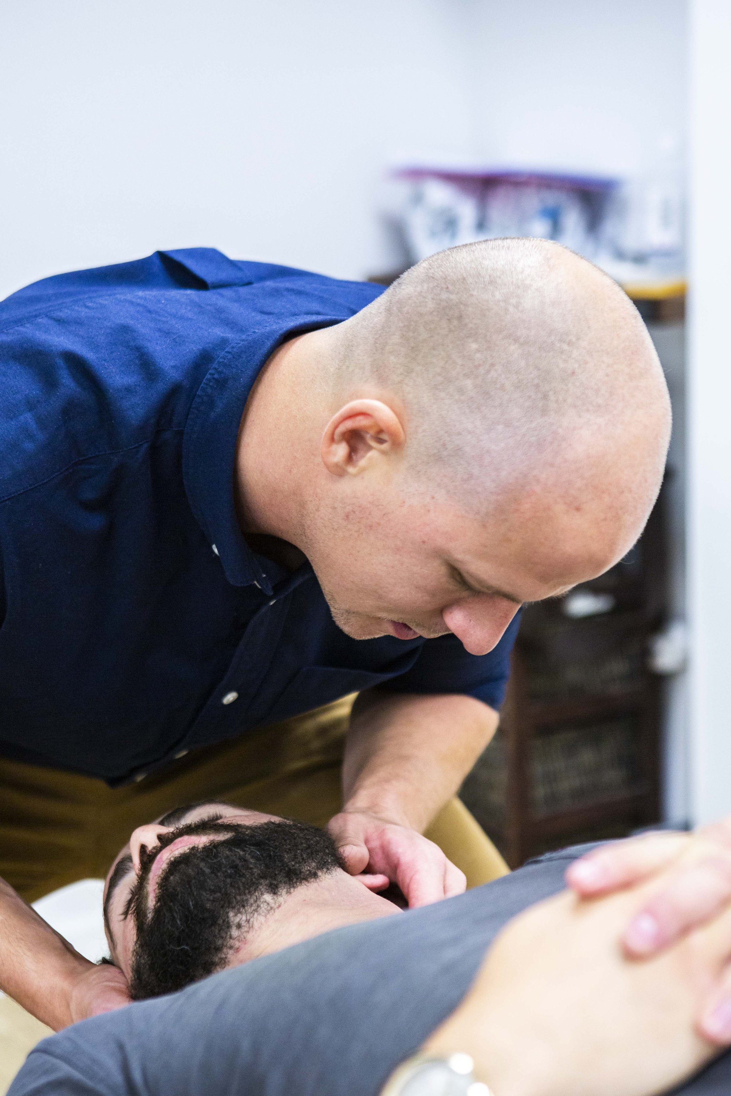 Using Chiropractors for Aches and Pains.