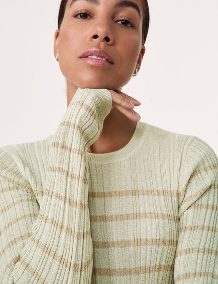 pullover-mit-glitzerndem-streifen-dessin-100.jpg