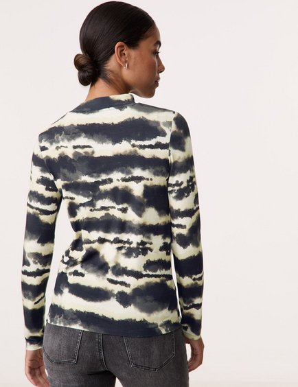 longsleeve-mit-stehkragen-104.jpg