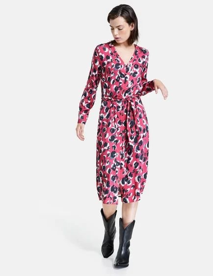 midi-dress-with-a-tie-around-belt-01.jpg