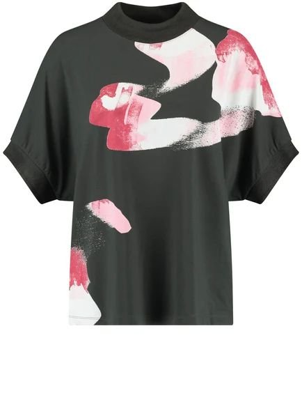 trendy-top-with-a-positioned-print-02.jpg
