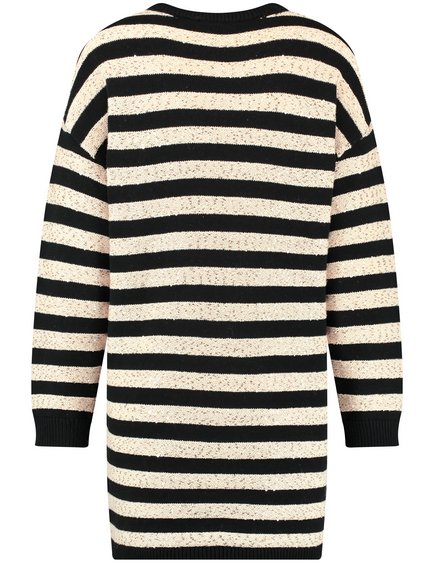knitted-dress-with-sequins-03.jpg