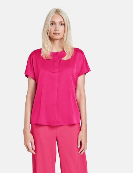 blouse-top-in-a-mix-of-materials-01.jpg