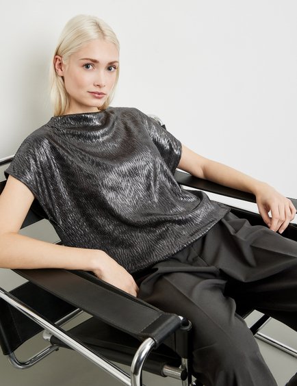 glamorous-top-made-of-shiny-textured-fabric-102.jpg