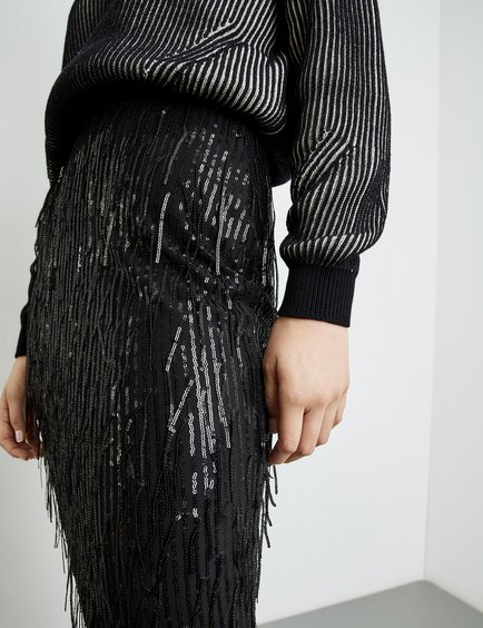 glamorous-skirt-with-sequins-100.jpg