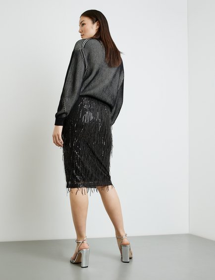 glamorous-skirt-with-sequins-104.jpg