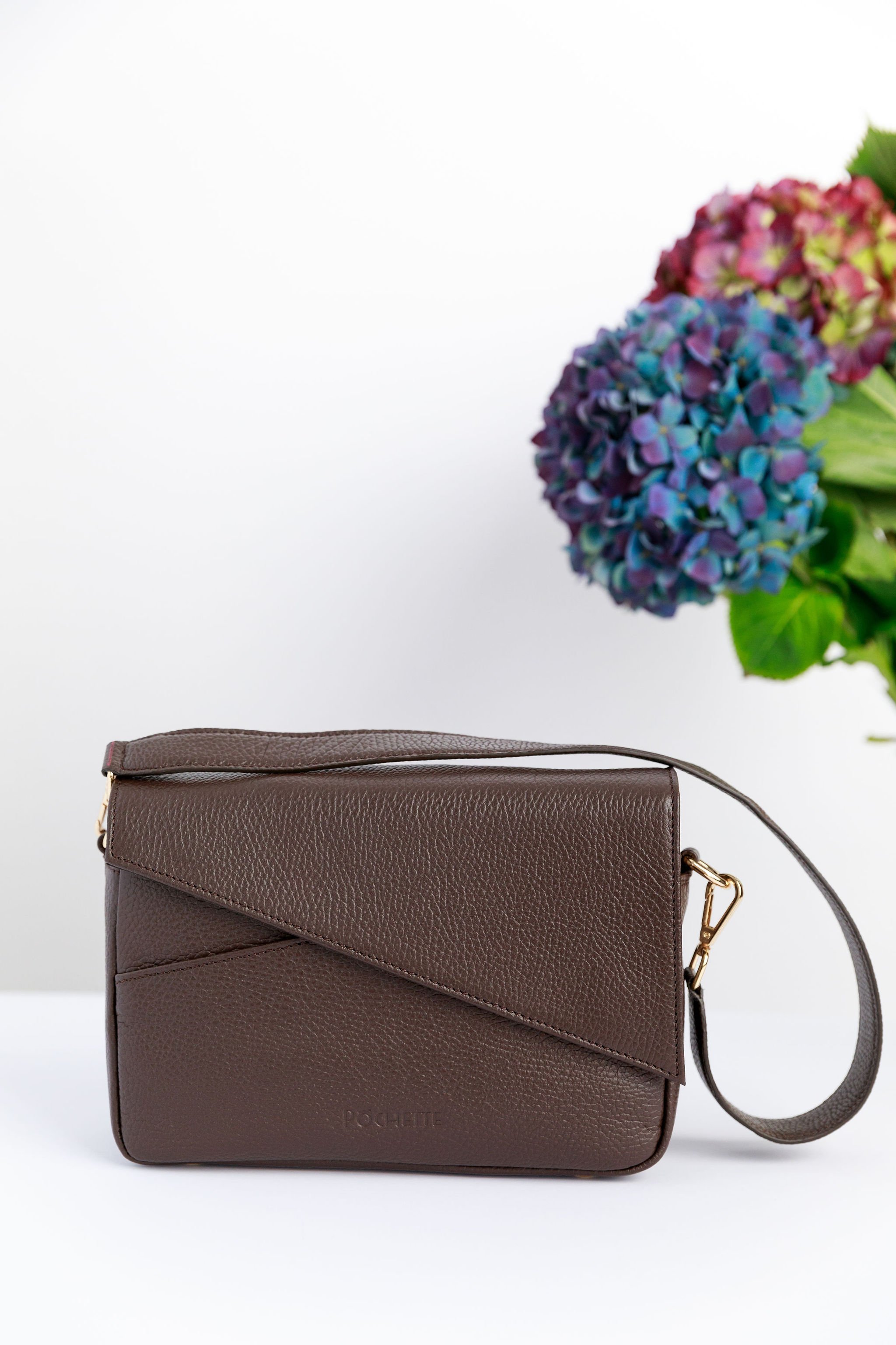 Póchette Crossbody Brown 1.jpeg