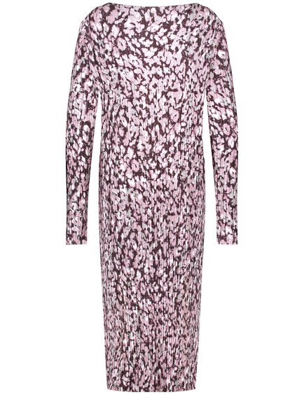 midi-dress-with-a-fine-pleated-texture-03.jpg