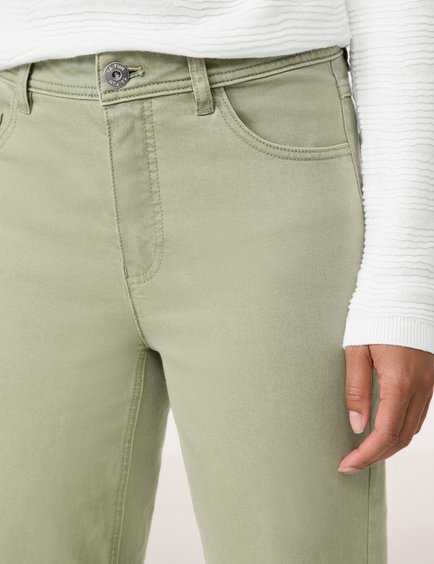 five-pocket-jeans-in-a-straight-fit-100.jpg