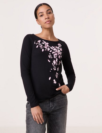 verziertes-langarmshirt-aus-bio-baumwolle-110.jpg