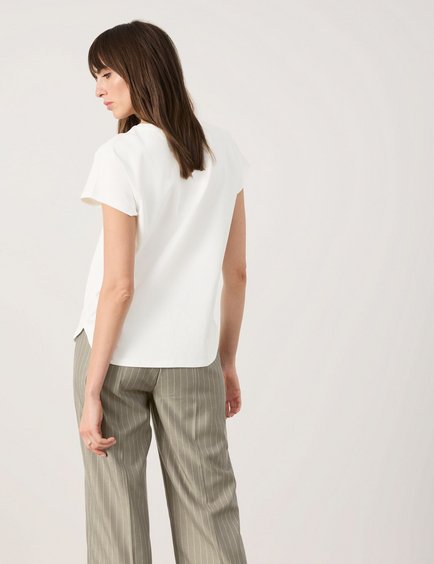 t-shirt-mit-strassstein-applikation-104.jpg
