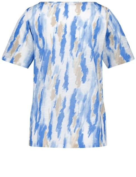 t-shirt-with-an-all-over-print-03.jpg