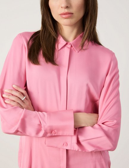 fein-schimmernde-hemdbluse-100.jpg