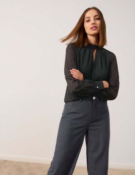 chiffon-blouse-with-shiny-polka-dots-102.jpg