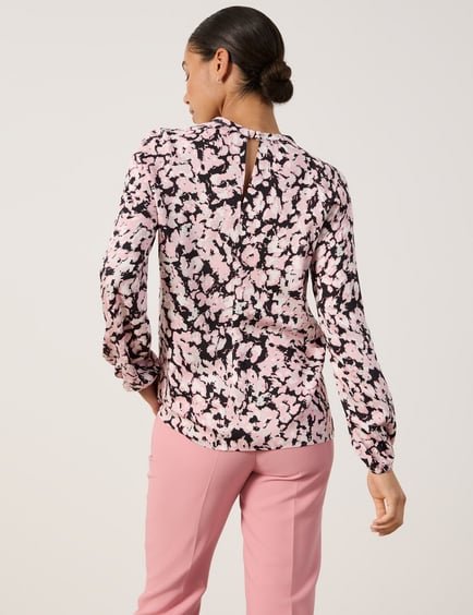 bluse-mit-ausschnittschlitzen-104.jpg