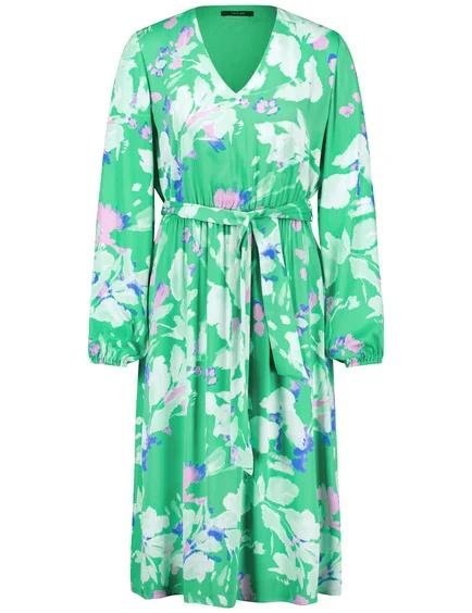 knee-length-dress-with-a-floral-pattern-02.jpg