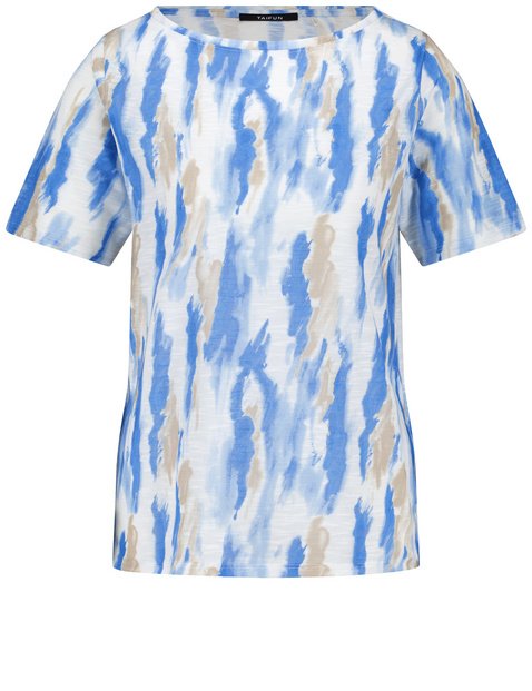 t-shirt-with-an-all-over-print-02.jpg