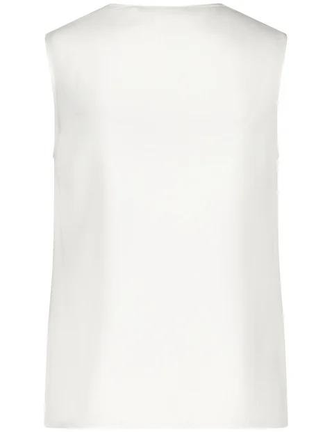 blouse-top-with-a-v-neckline-03 (1).jpg