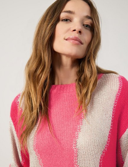 pullover-mit-farbmuster-100.jpg