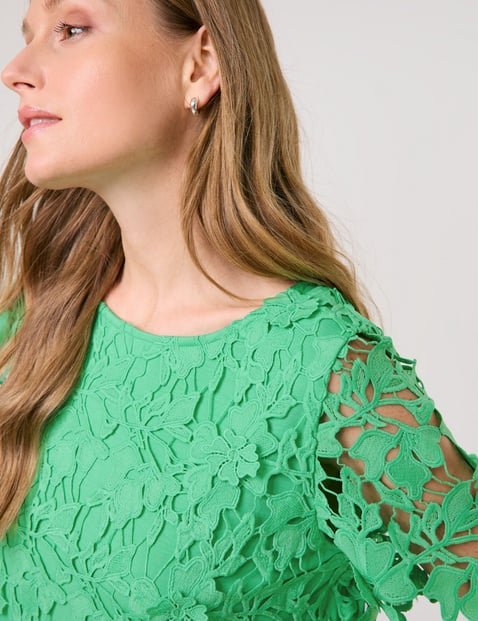 lace-blouse-top-100.jpg