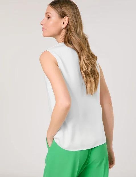 blouse-top-with-a-v-neckline-104 (2).jpg