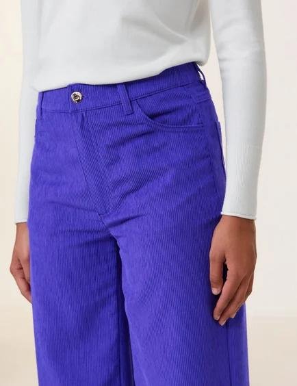 corduroy-trousers-with-a-wide-leg-100.jpg
