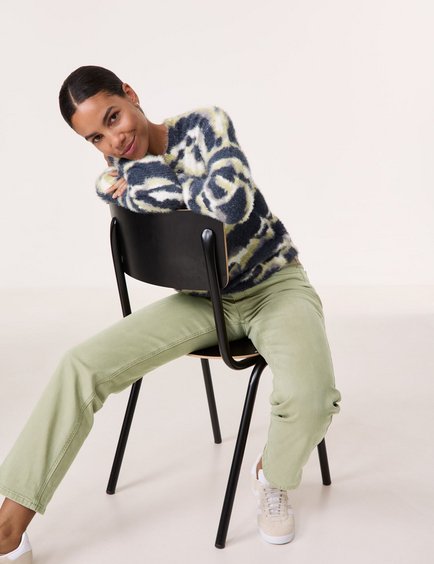 fluffy-knit-jumper-with-pattern-102.jpg
