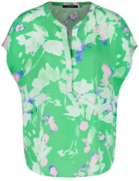 short-sleeve-blouse-with-a-floral-print-02.jpg