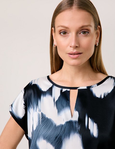 v-neck-top-with-a-flowing-woven-front-100.jpg
