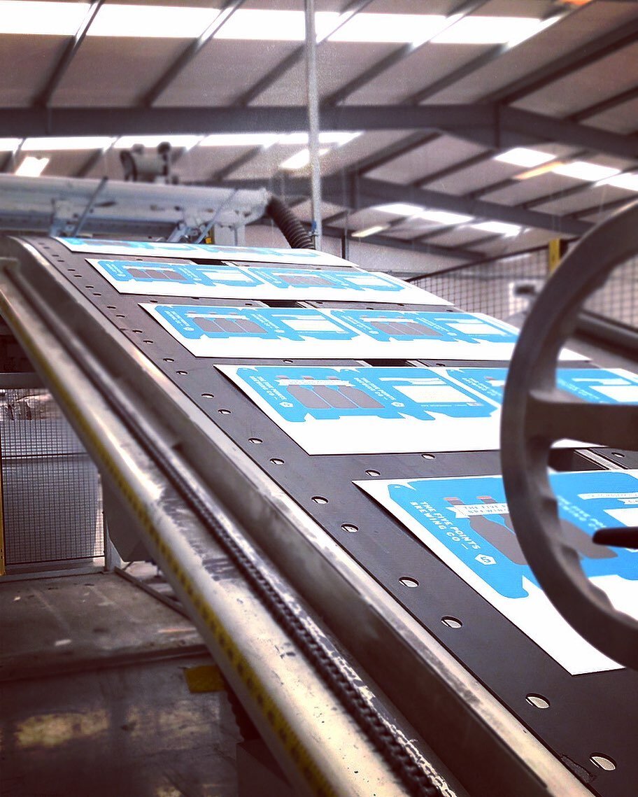 Speeding through these beer boxes! 🍻 Shame we can&rsquo;t test the product! #beer #packaging #humpday #production #digital #print #uncoated #corrugated #hsgpackaging #creative #design #digitalprint