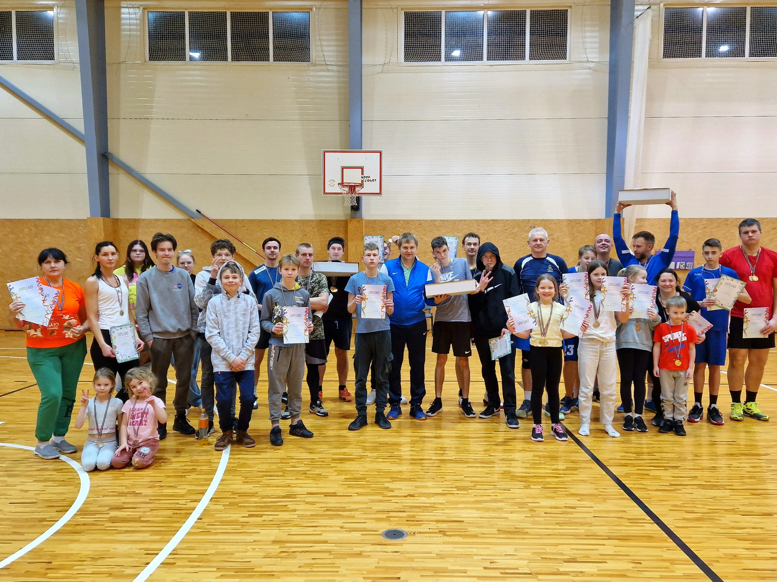 Basketbola metienu konkurss un strītbola sacensības Secē