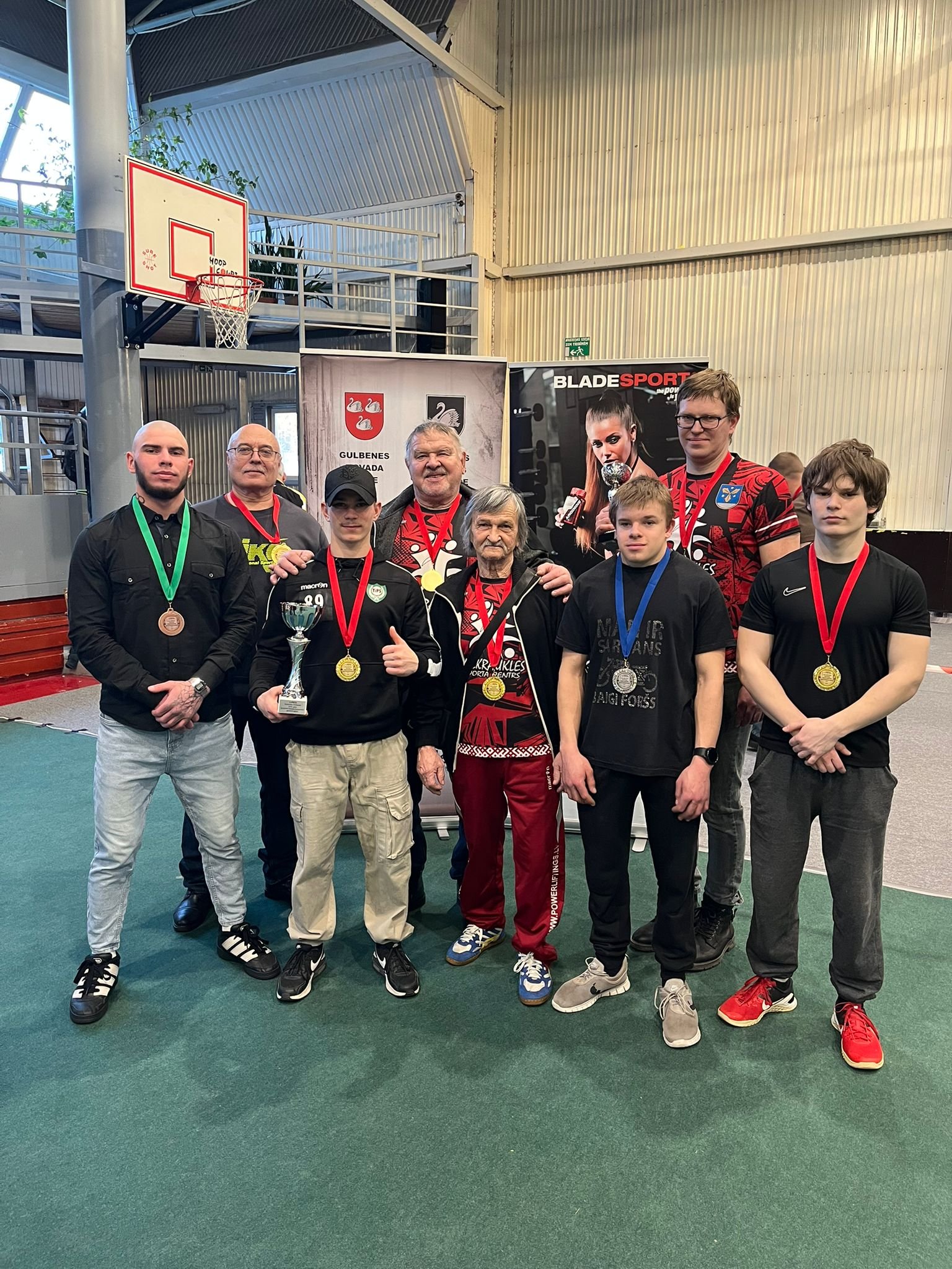 Latvijas kausa pirmais posms svaru stieņa spiešanā guļus