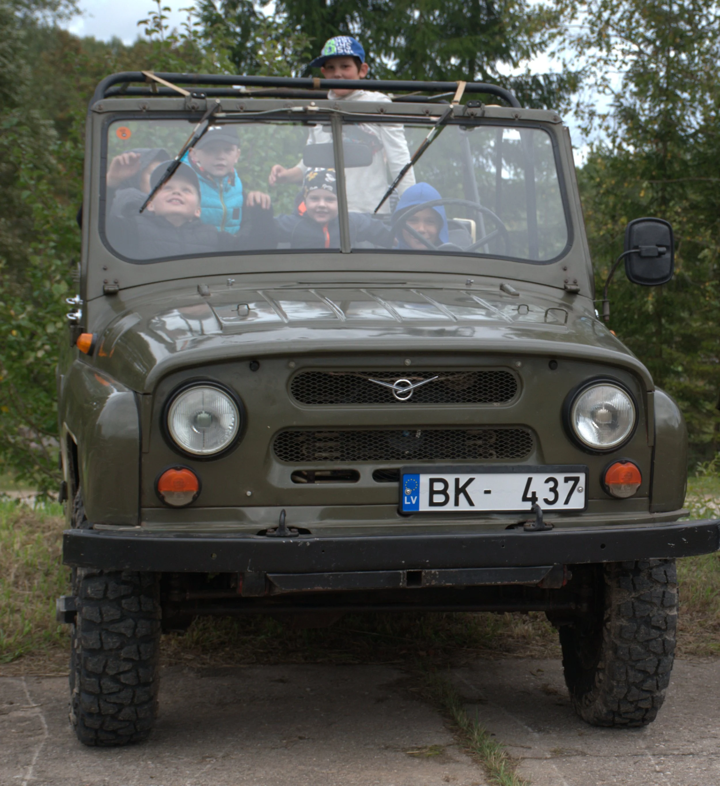 “Iršu autofani”