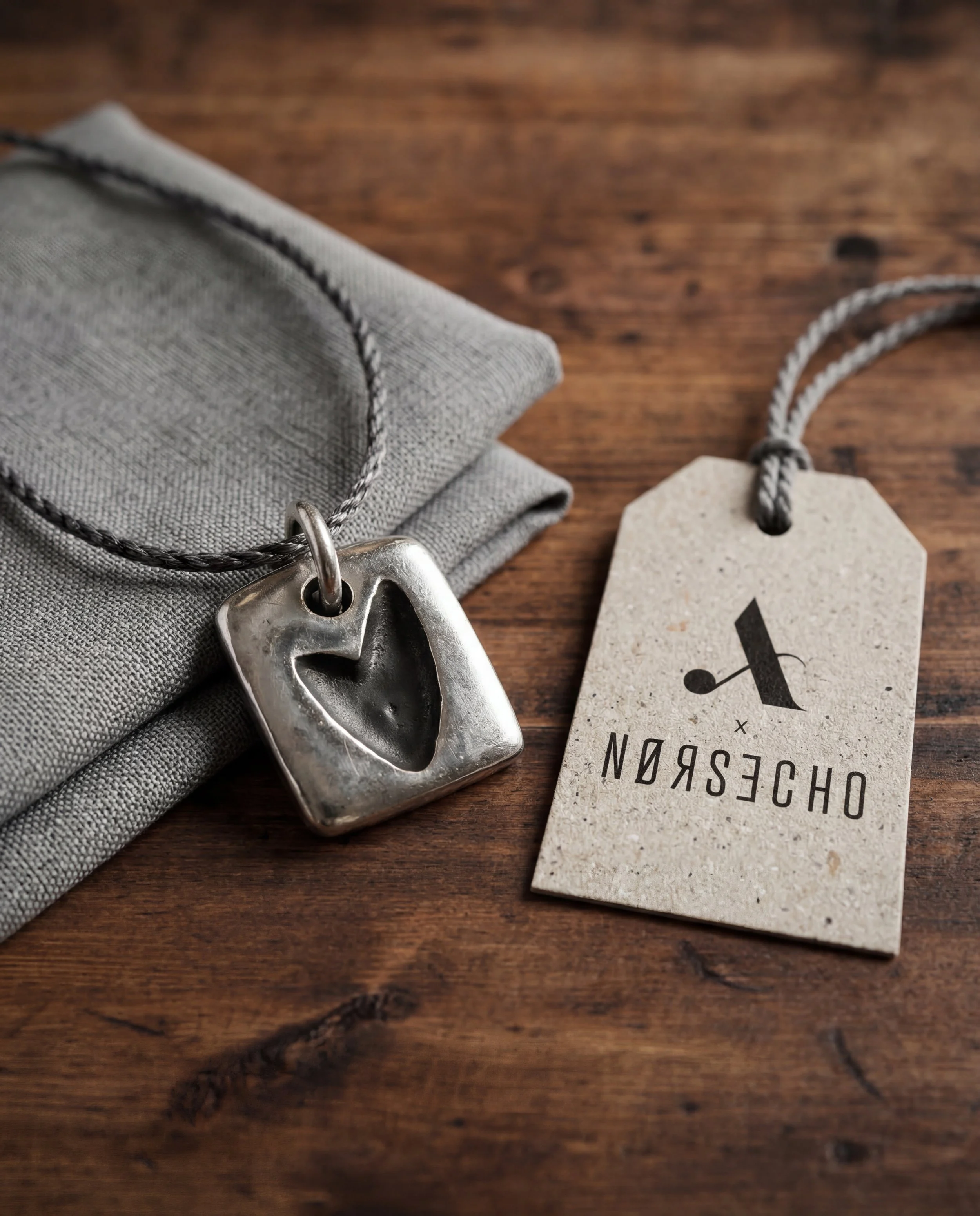 AxNorescho Heart 1.jpeg